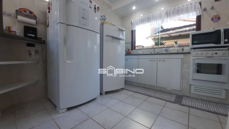 Imagem Casa para à venda na Riviera, com 4 dormitórios sendo 4 suítes, 402m² área útil 3 vagas