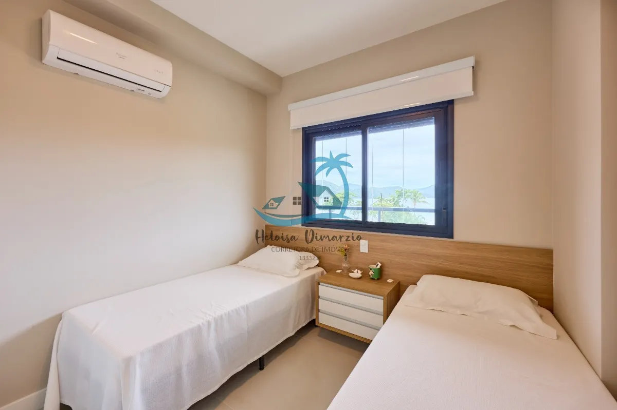 Imagem Apartamento de alto padrão a venda em Ubatuba á 70 metros do mar, bairro Santa Rita/Enseada.