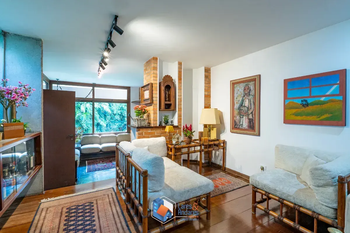 Imagem Casa para venda em Jardim Leonor com 4 quartos, sendo 4 suítes, 571m²