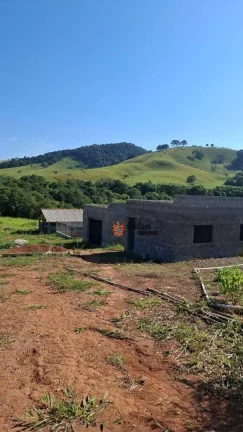 Imagem Chácara com 2 dormitórios à venda, 5938 m² por R$ 550.000 - Cambuí - Cambuí/MG