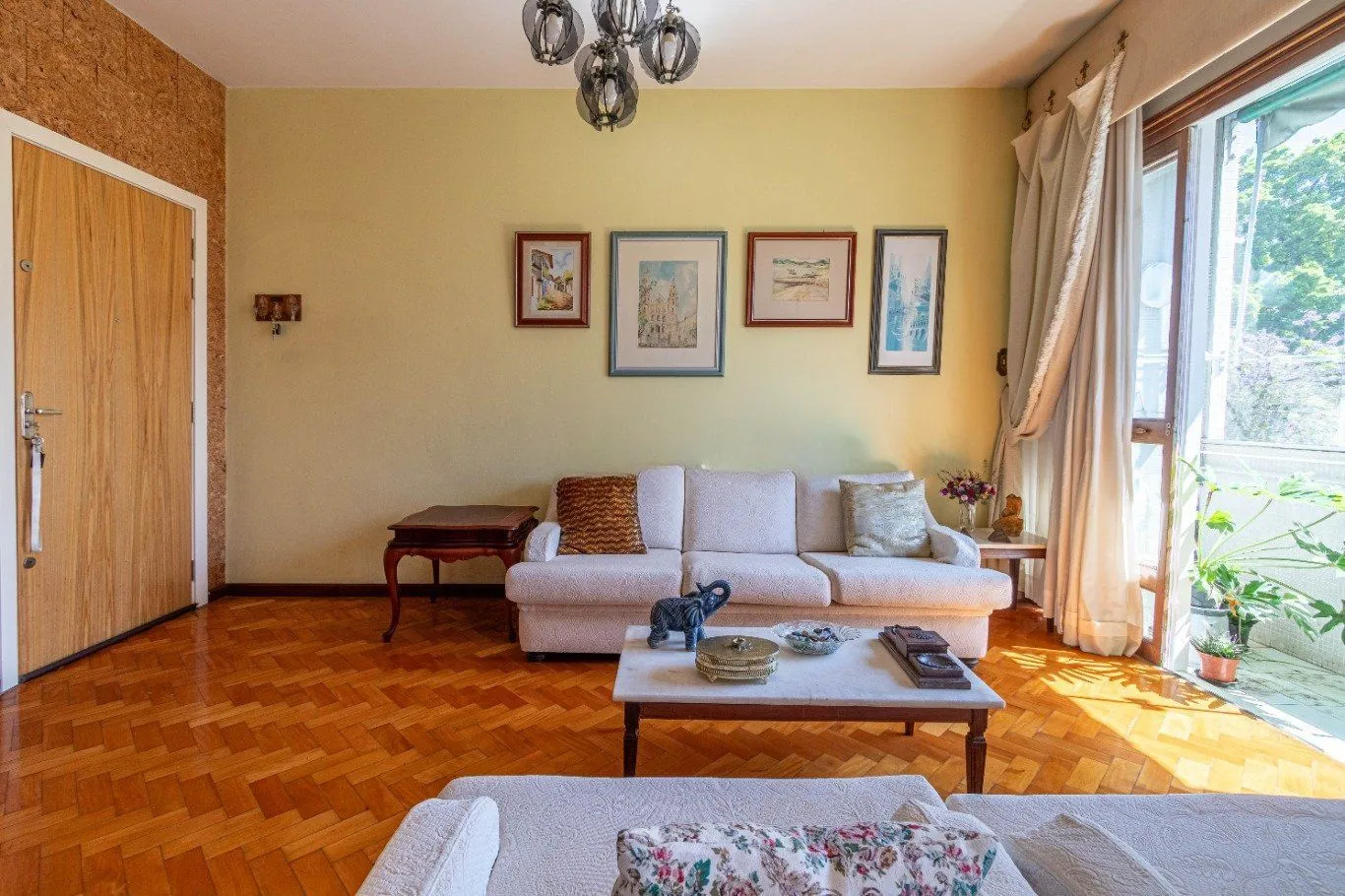 Imagem Apartamento com 3 quartos e 116m² à venda em Petrópolis, Porto Alegre. Rua General Souza Doca, Petrópolis, Porto Alegre