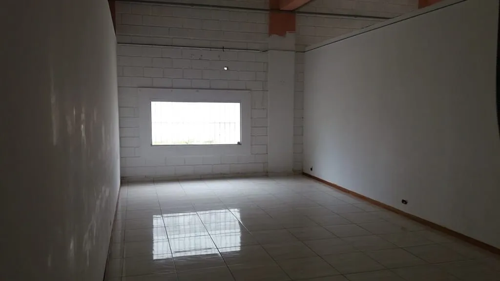 Imagem Comercial à venda 4 Vagas, 600M², Alto do Cardoso, Pindamonhangaba - SP