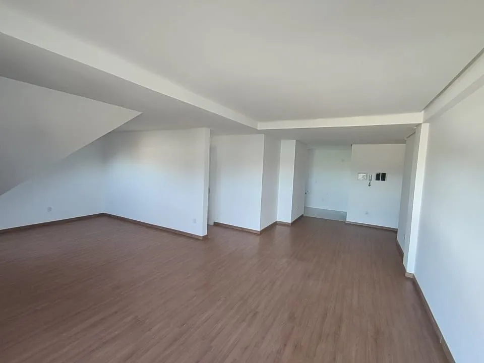 Imagem Cobertura à venda em Gramado, Av. Central, com 4 quartos, 128m2