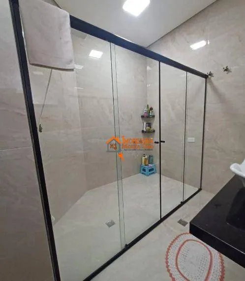 Imagem Sobrado com 3 dormitórios à venda, 300 m² por R$ 850.000,00 - Jardim Rosana - Guarulhos/SP