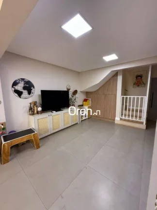 Imagem Sobrado com 3 dormitórios à venda, 159 m² por R$ 830.000,00 - Setor Serra Dourada - Aparecida de Goiânia/GO