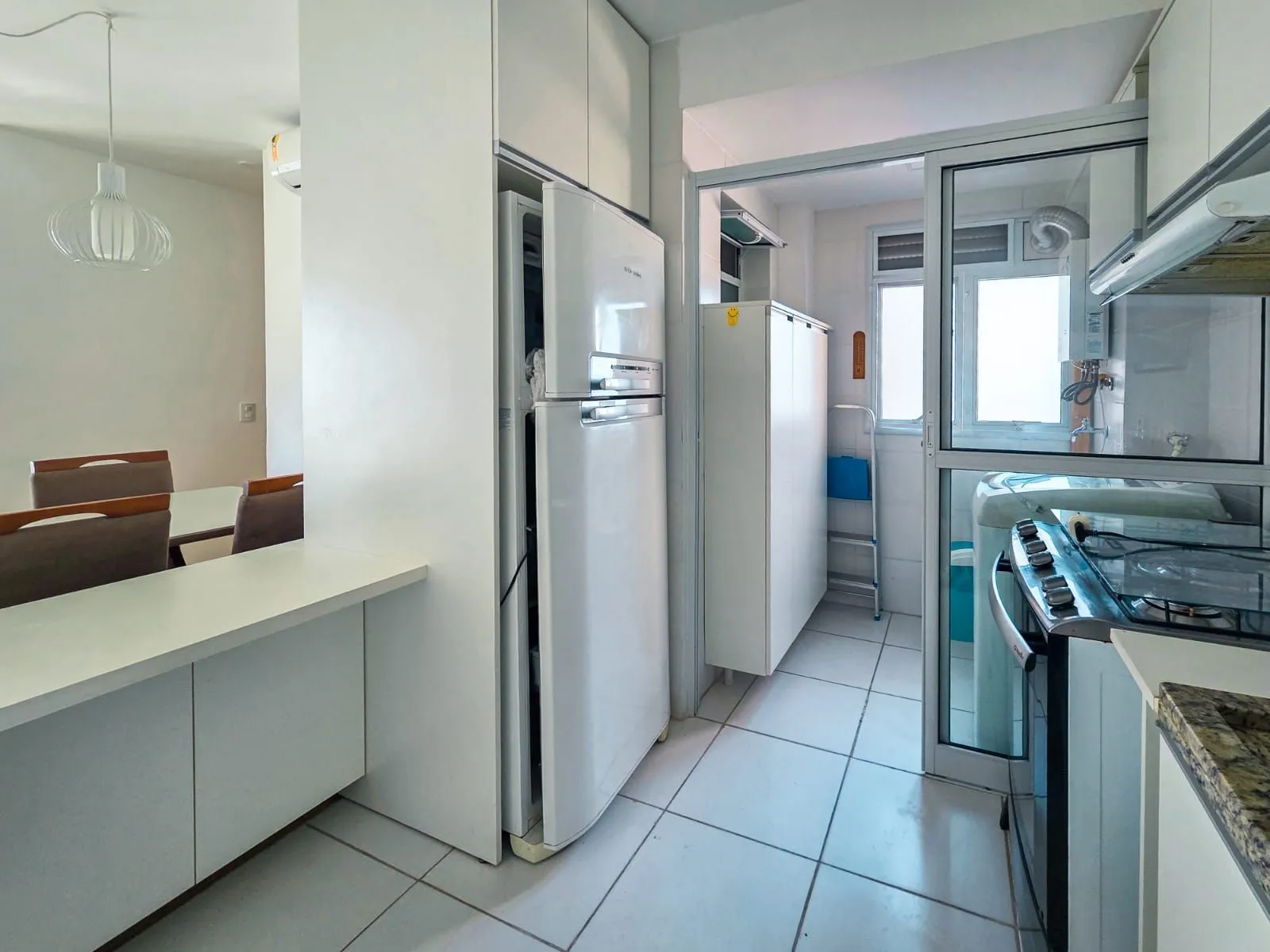 Imagem Apartamento 3 Dorms com Suíte e 2 Vagas no Condomínio Veríssimo - Infraestrutura Excepcional em Teresópolis