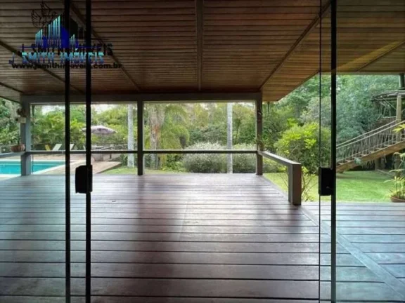 Imagem Casa LINDA TÉRREA! Impecável. Elementos rústicos! 3 suítes. Terreno 2.500m²