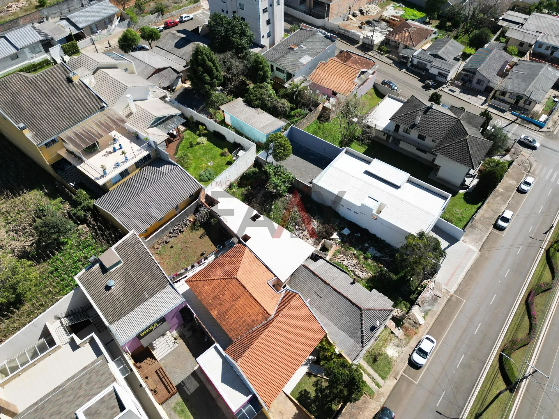 Imagem Terreno em avenida SANTANA investimento comercial ou residencial GUARAPUAVA - PR