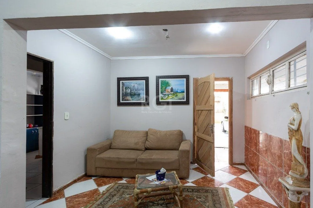 Imagem Sobrado para Venda - 300m², 3 dormitórios, sendo 1 suites, 3 vagas - Cavalhada