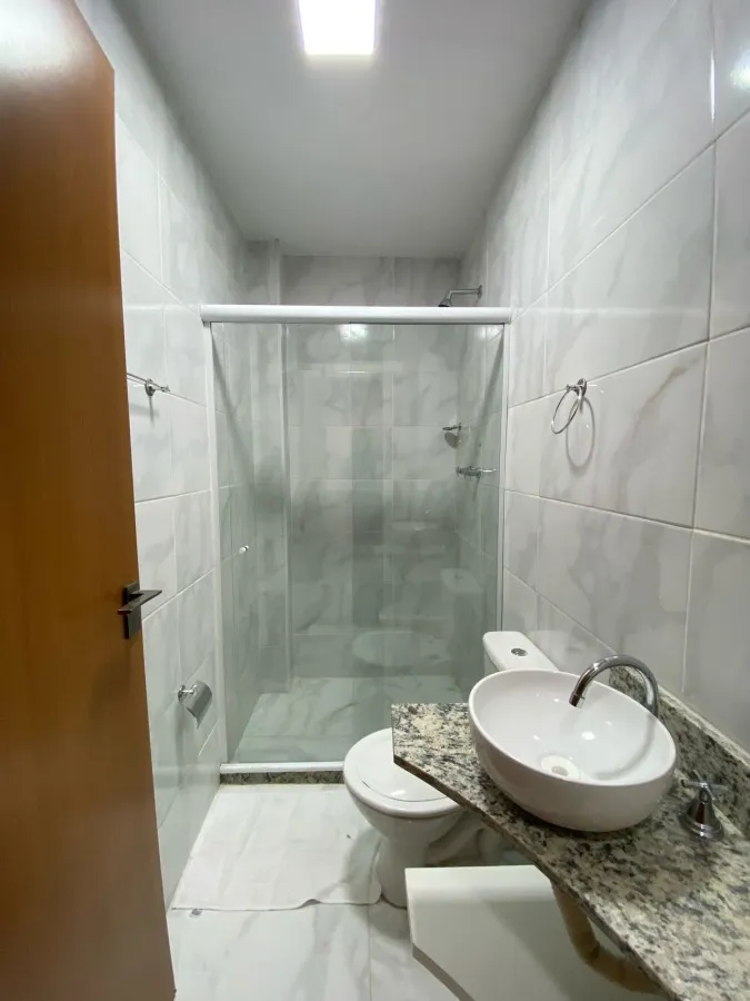 Imagem Casa em Condomínio para Venda em Teresópolis / RJ no bairro Granja Guarani