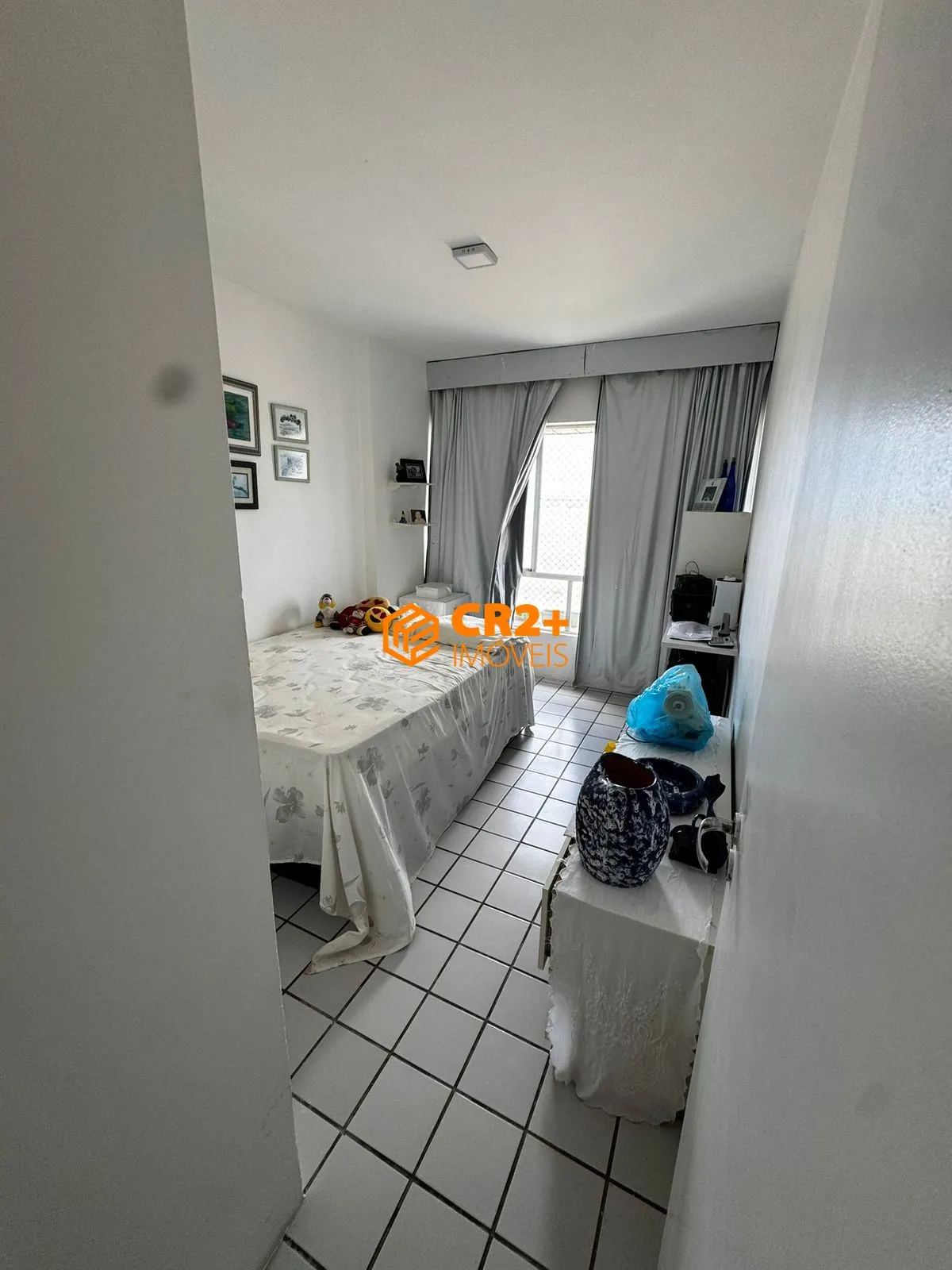 Imagem Vendo Excelente Apartamento em Candeias na Av. Bernardo vieira de melo, Com Vist