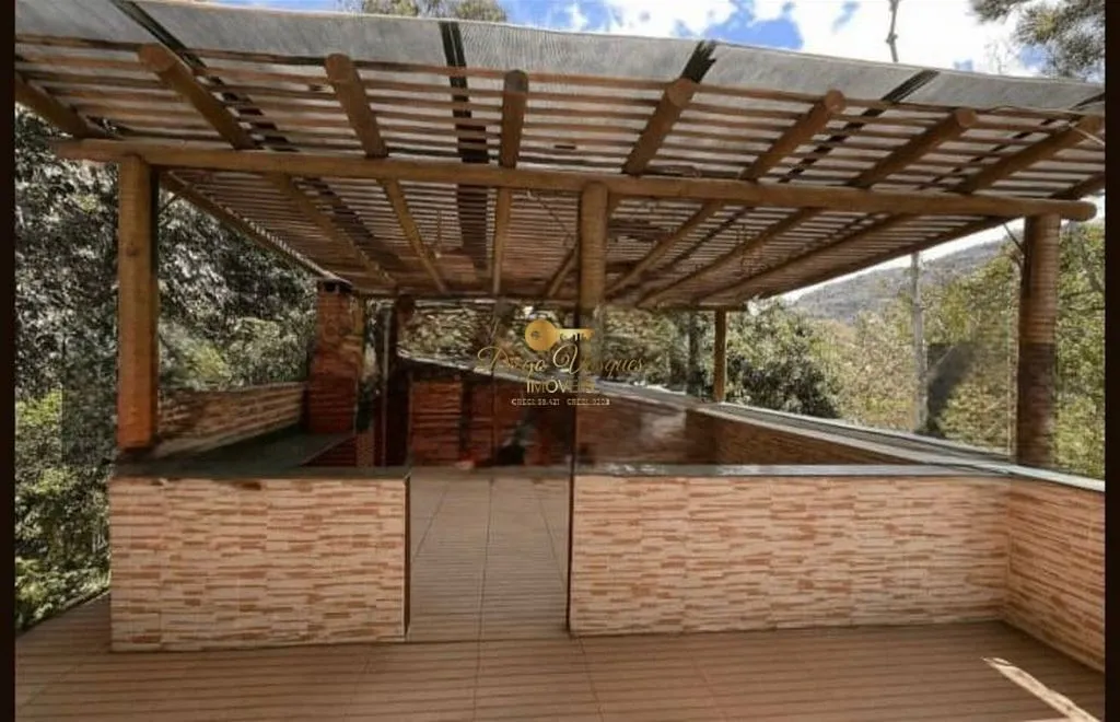 Imagem Casa em Condomínio para Venda em Teresópolis / RJ no bairro Albuquerque