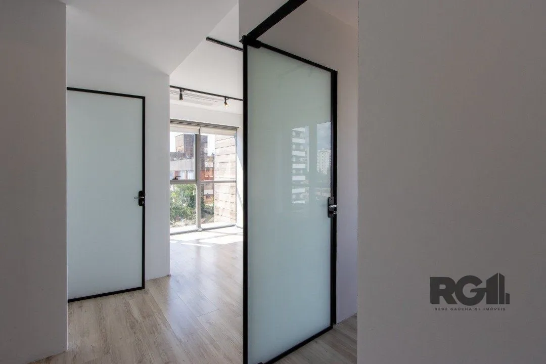 Imagem Conjunto/Sala para Locação/Aluguel - 33.28m², 0 dormitórios, 1 vaga - Tristeza
