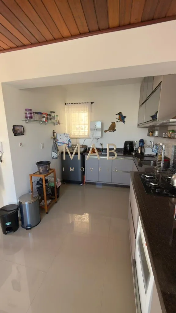 Imagem Venda de Apartamento de Luxo em Florianópolis-SC, Ingleses do Rio Vermelho - 3 Quartos, 3 Salas, 2 Banheiros, 2 Vagas - 213m²