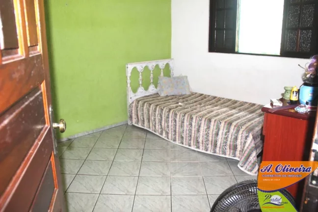 Imagem Casa com 02 dormitórios - 400 metros da praia.