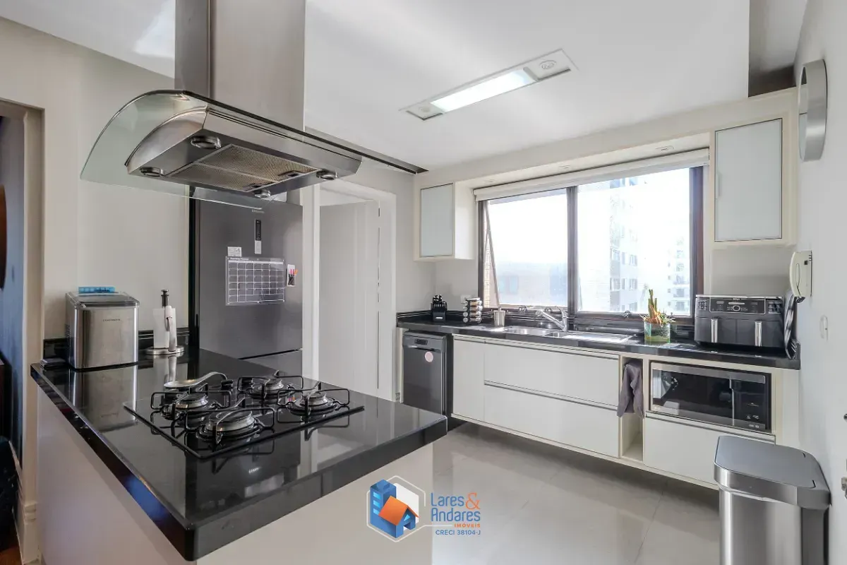 Imagem Apartamento para venda em Moema com 3 quartos, sendo 1 suíte, 134m²