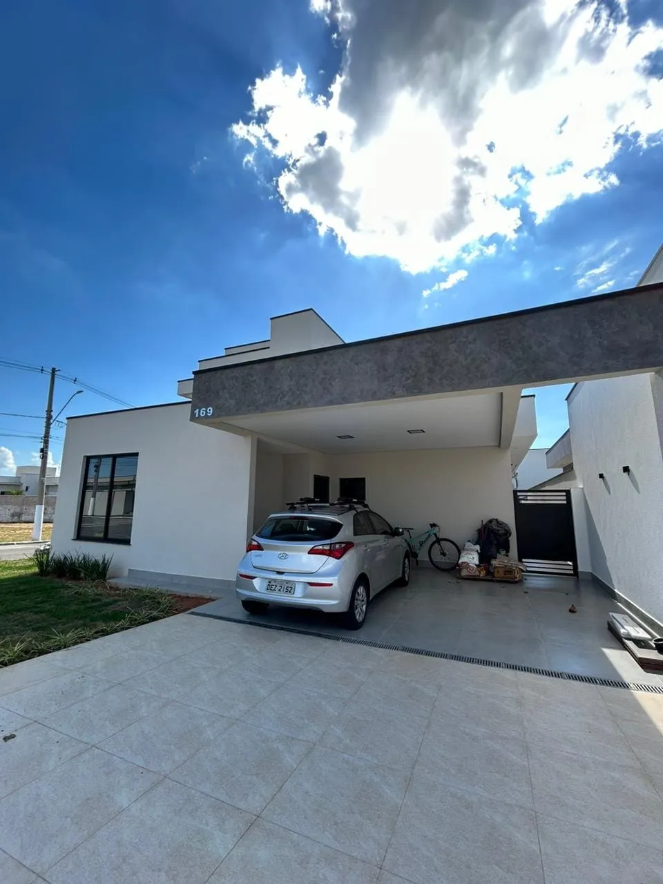 Imagem Casa à venda 3 Quartos, 1 Suite, 6 Vagas, 480M², Mombaça, Pindamonhangaba - SP | Condominio Village Splendore