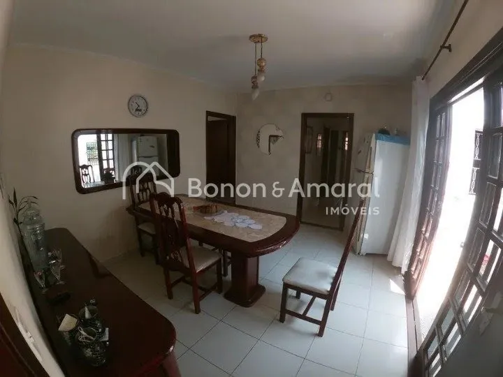 Imagem Casa térrea à venda, com 220m² de área construída, Parque Taquaral