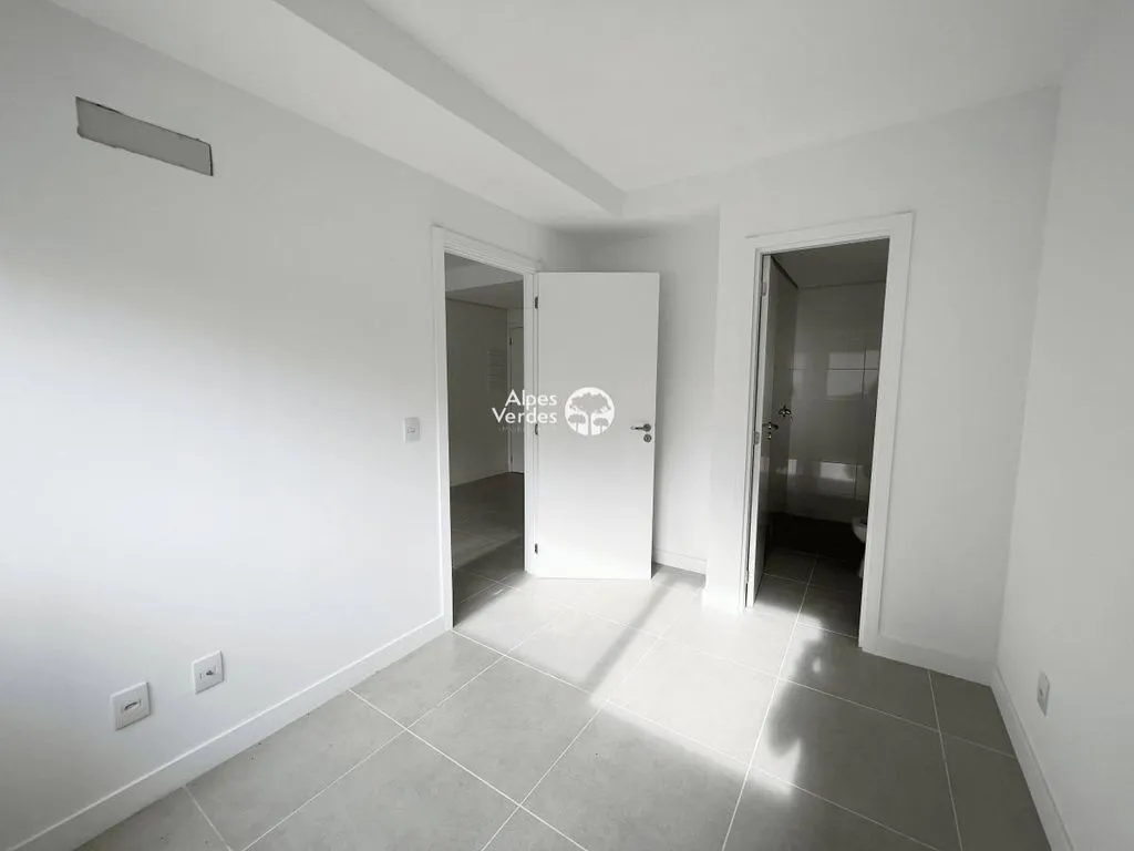 Imagem Vene-se apto no centro de Porto Alegre- 1 quarto- R$405.006,14