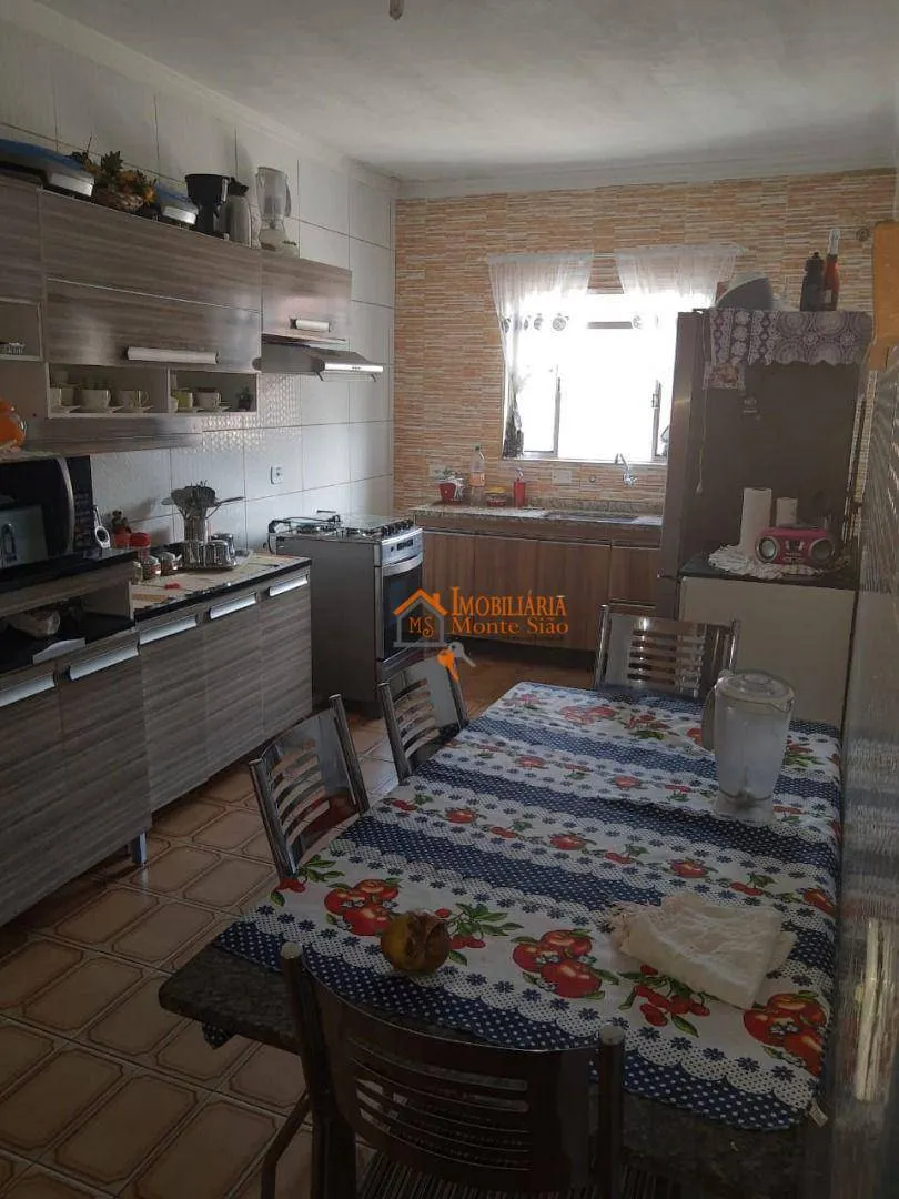 Imagem Sobrado com 3 dormitórios à venda, 150 m² por R$ 650.000,00 - Vila Barros - Guarulhos/SP