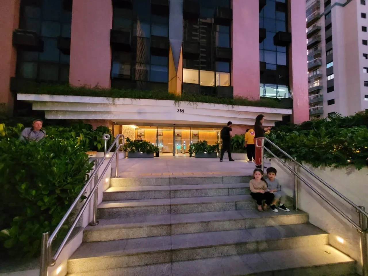 Imagem Conjunto Comercial para Venda em São Paulo, Perdizes, 1 vaga