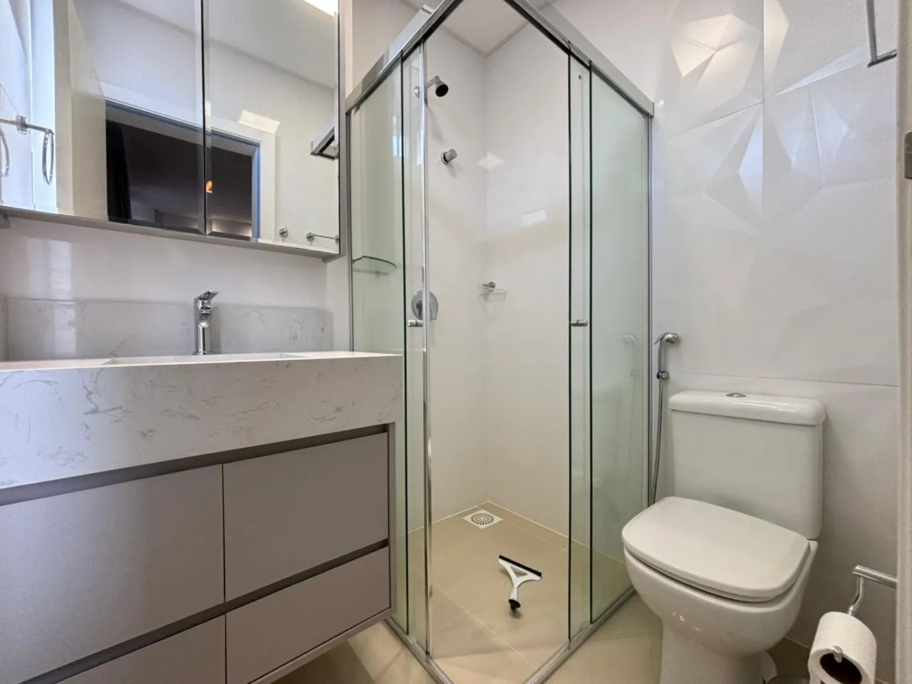Imagem Apartamento à venda com 130m2 por R$ 2.700.000,00