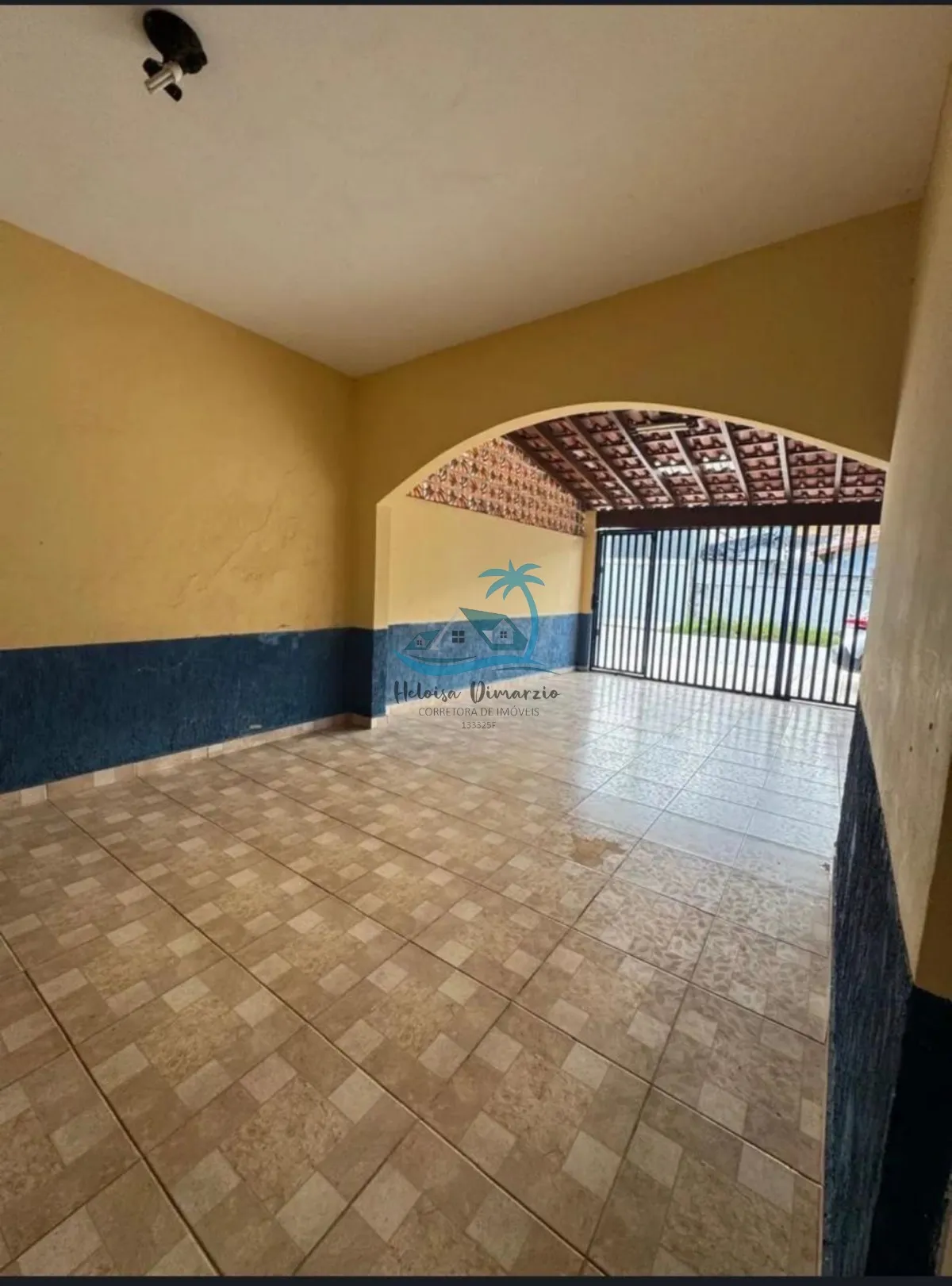 Imagem Casa com 4 dormitórios a venda em Ubatuba no Perequê-Açu - 300 metros da orla.