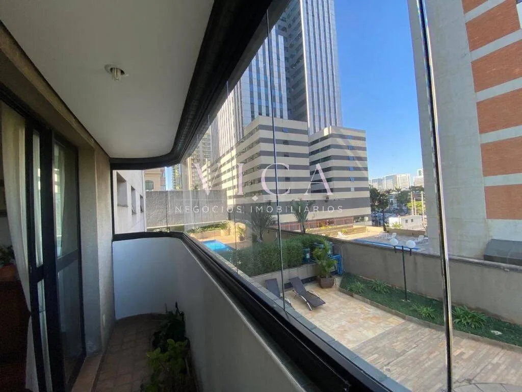 Imagem Alphaville| Europa 202m² 4 dorms, 3 suítes, 3 vagas e varanda|R$ 1.885.000