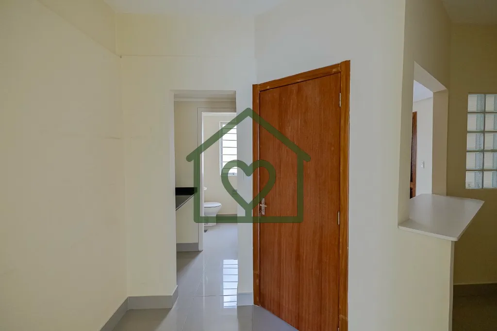 Imagem Sala de 47 m² localizada na Rua José de Alencar, em Porto Alegre. Preço e disponibilidade do imó...