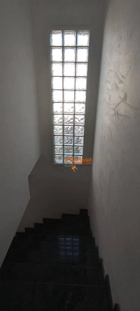 Imagem Sobrado com 3 dormitórios à venda, 140 m² por R$ 800.000,00 - Jardim Santa Clara - Guarulhos/SP