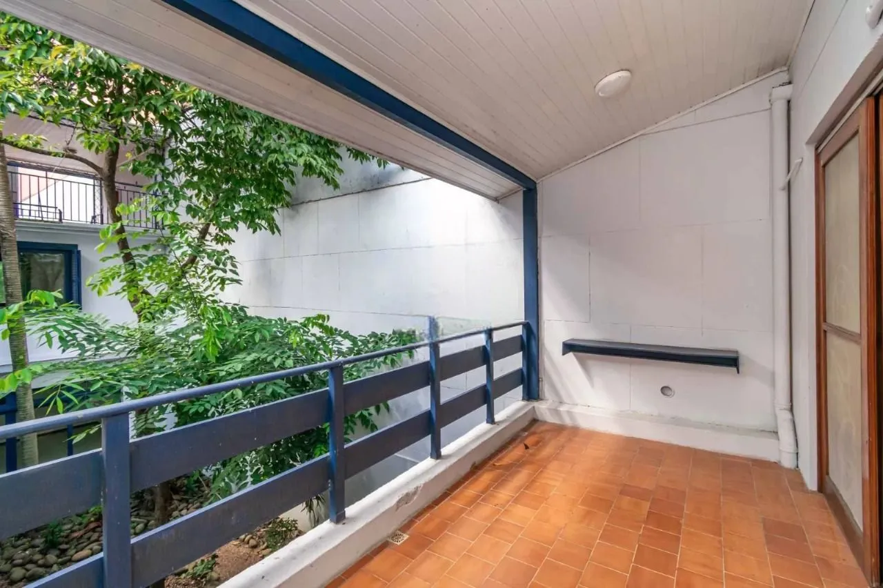 Imagem Predio Comercial com 1000m², 5 vagas, no bairro Higienópolis em Porto Alegre para Alugar