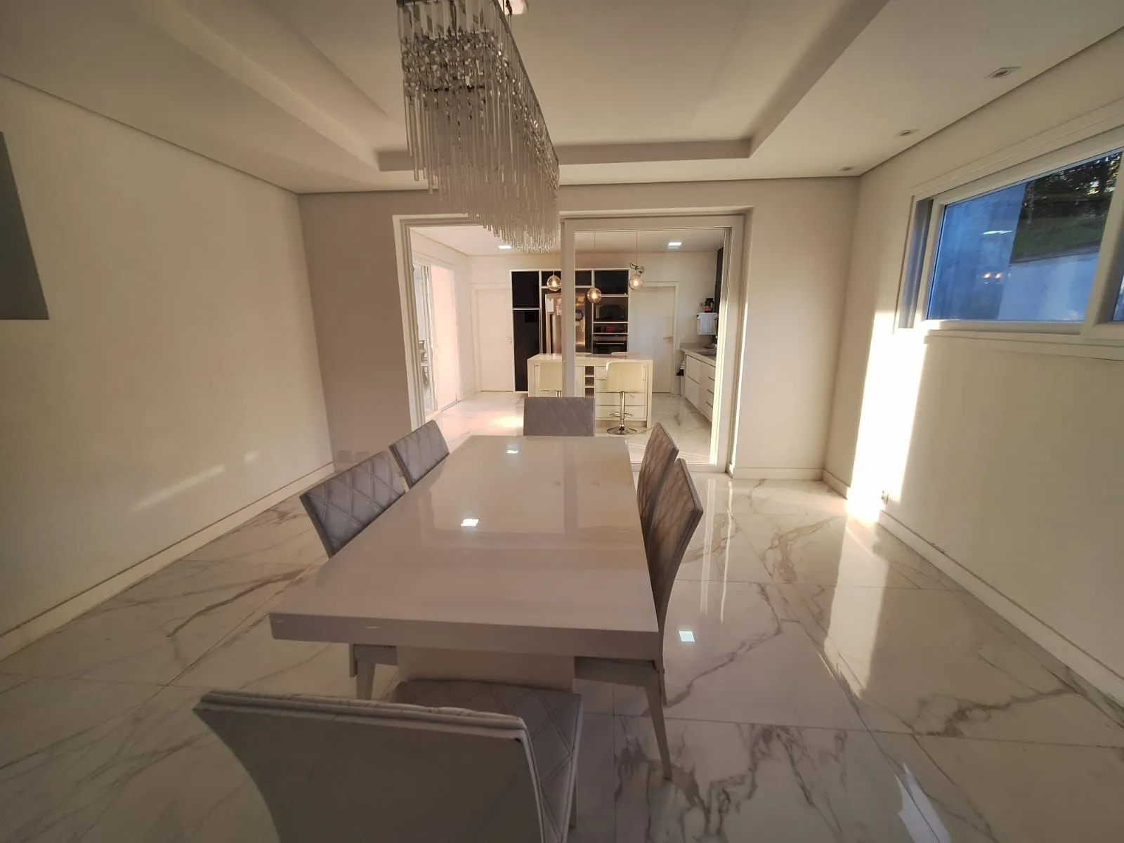 Imagem Elegância Excepcional: A Majestosa Mansão Resort de São Paulo