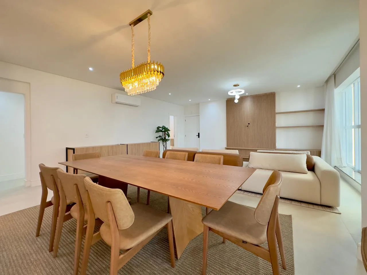 Imagem Apartamento à venda com 175m2 por R$ 3.550.000,00