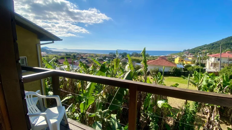 Imagem Oportunidade: Pousada Comercial à Venda na Praia da Gamboa, Garopaba-SC com Vista para o Mar!