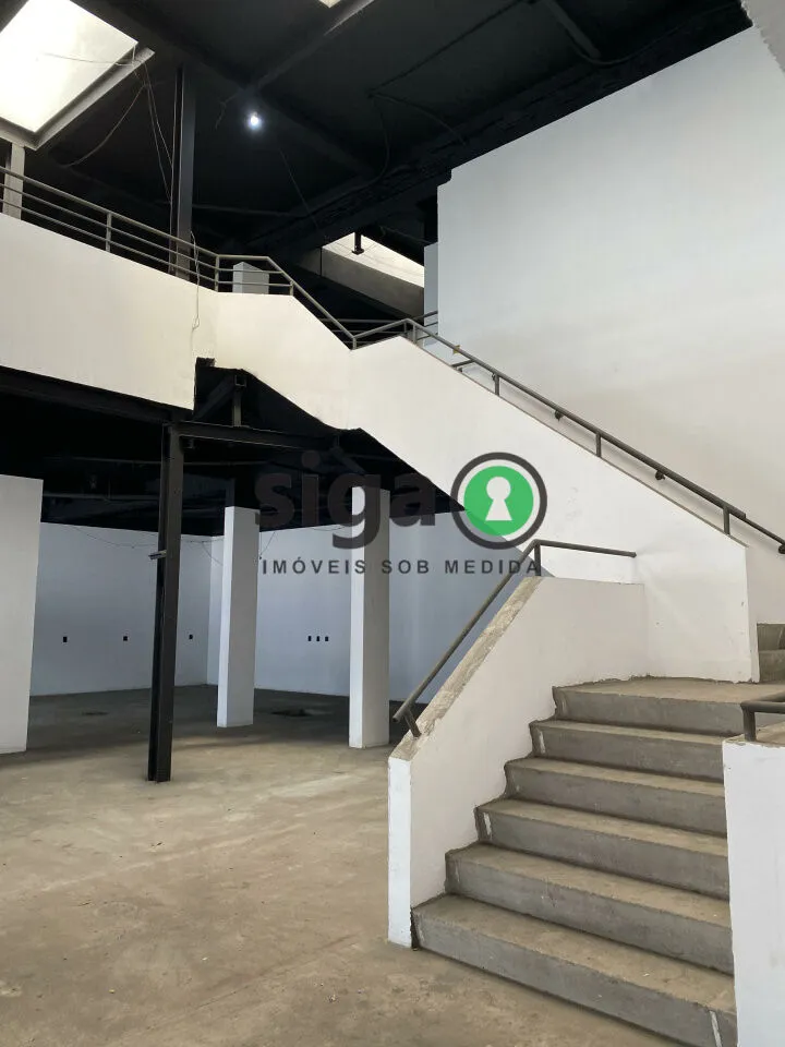 Imagem GALPAO 945m² PARA VENDA E LOCAÇÃO NA AV IBIRAPUERA 400 METROS DO SHOPPING IBIRAPUERA