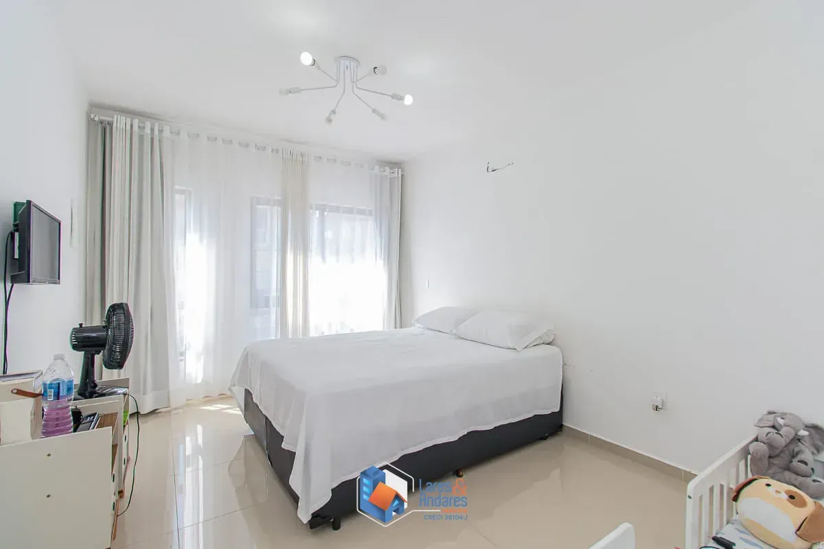 Imagem Casa para venda em Vila Moraes com 3 quartos, sendo 3 suítes, 161m²