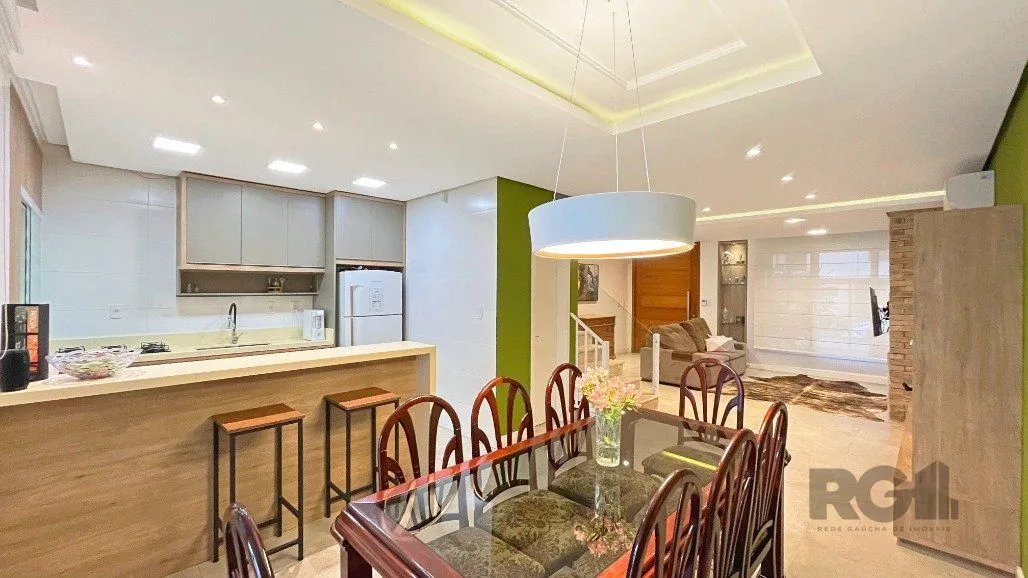 Imagem Ótima Casa a venda no bairro Espírito Santo com 3 suítes mobiliada por: R$900.000,00
