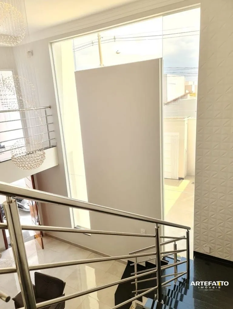 Imagem Sobrado com 3 suítes no bairro Jardim João Liporoni