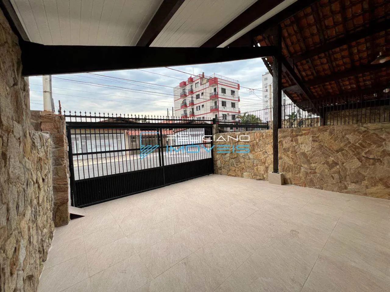 Imagem Casa com 2 quartos, Tupi, Praia Grande - R$ 680 mil, Cod: 7010