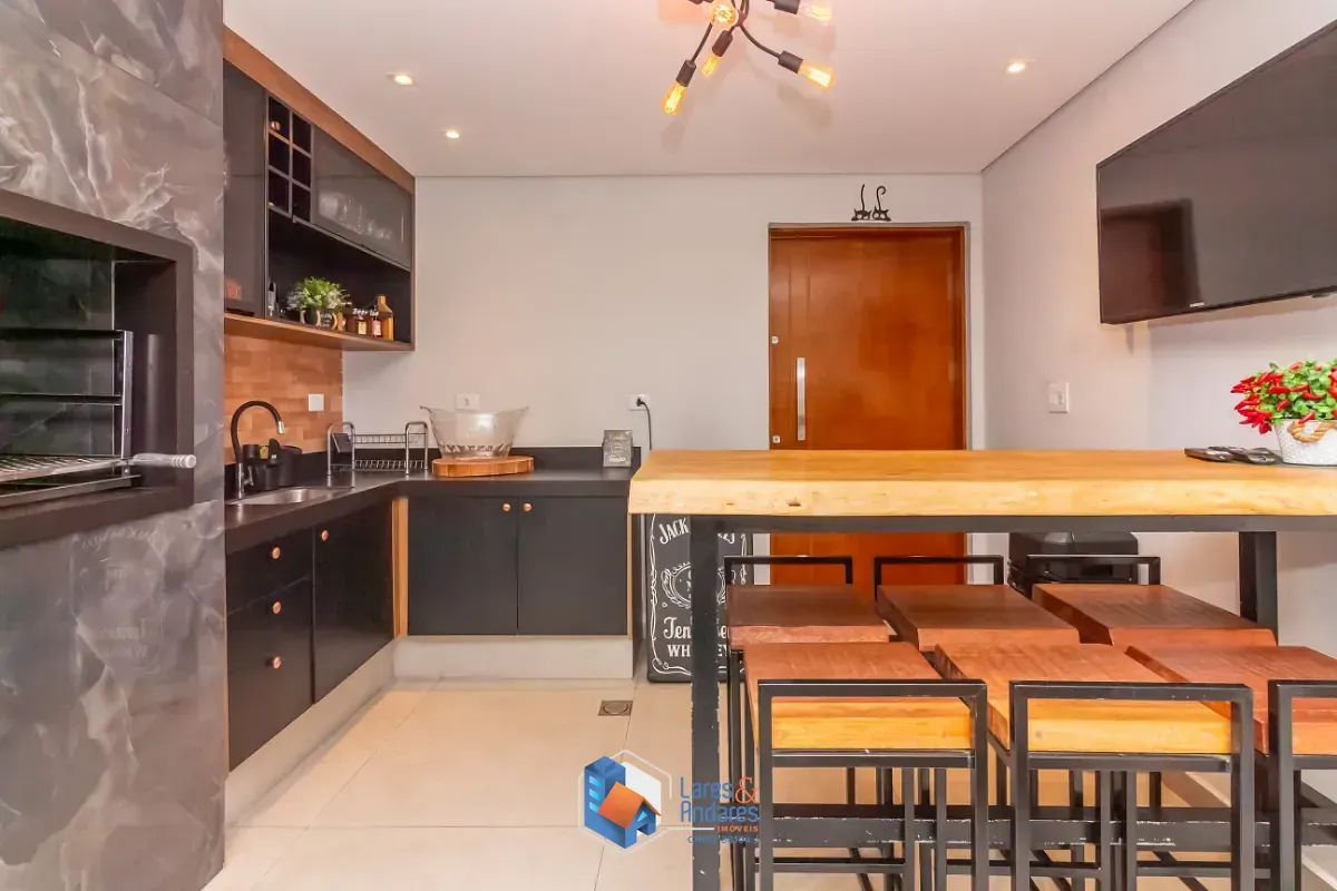 Imagem Sobrado para venda em City Pinheirinho com 3 quartos, sendo 1 suíte, 153m²