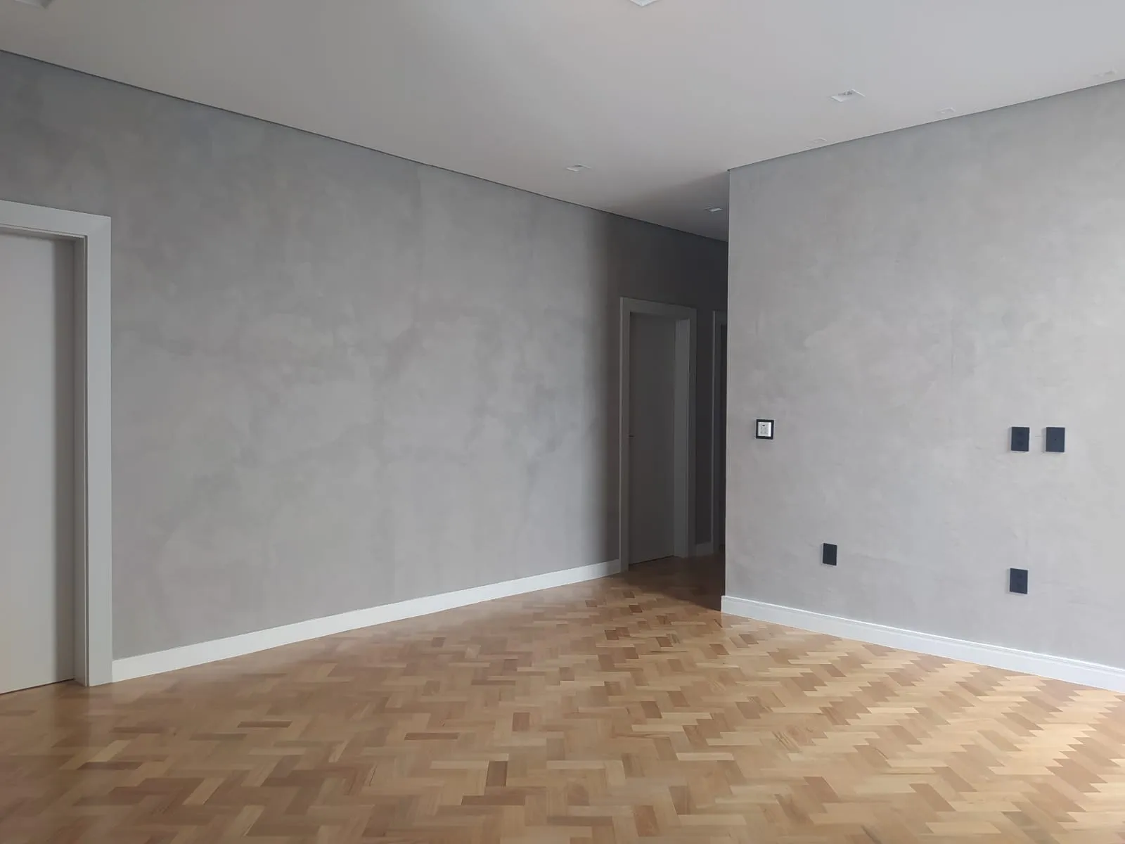 Imagem Venda Chácara Ondina de 300m² Com 4 Suítes Sorocaba/SP