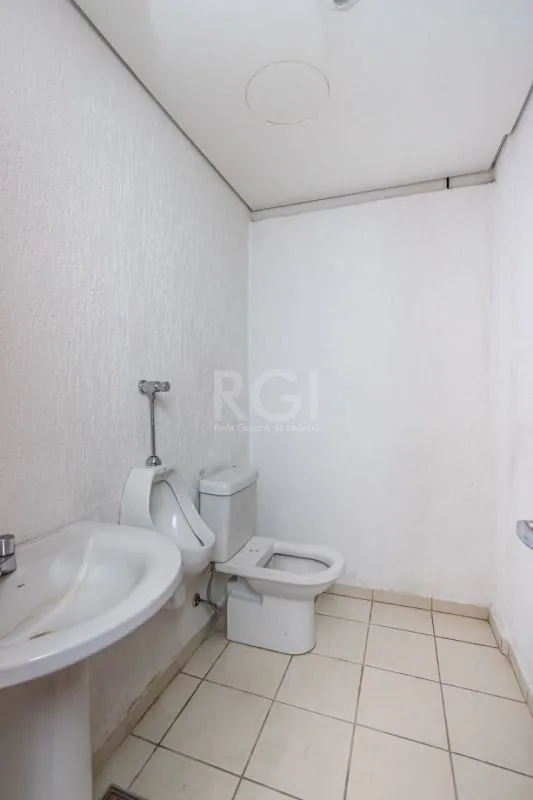 Imagem MÁFFER IMÓVEIS ALUGA - DEPÓSITO / PAVILHÃO 112m² Floresta | Porto Alegre/RS