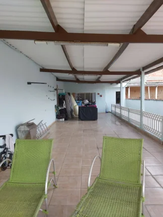 Imagem Sobrado maravilhoso com 207 m² 3 Dormitórios 2 Vagas de Garagens
