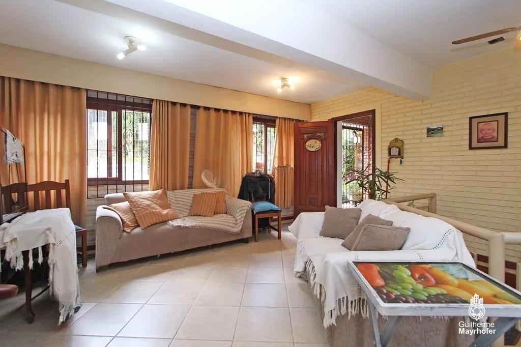 Imagem Casa para Venda - 3 dormitórios, sendo 1 suites, 2 vagas - São Caetano