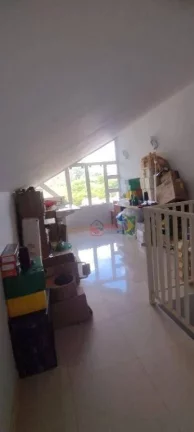 Imagem Sobrado 3 pavimentos à venda - Bairro Fazenda Velha - Araucária PR