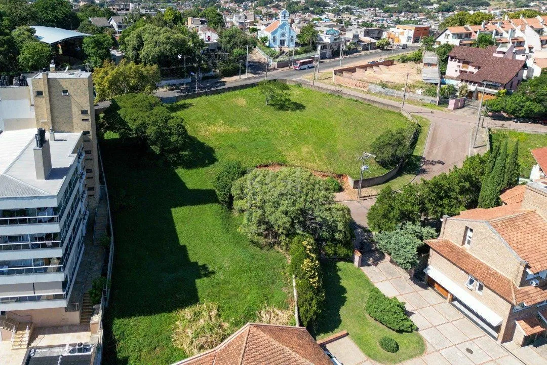 Imagem Excelente terreno à venda em Porto Alegre, localizado na Rua Correa Lima,