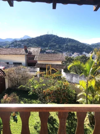 Imagem Casa à venda, 338 m² por R$ 1.100.000,00 - Fazendinha - Teresópolis/RJ