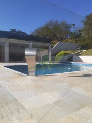 Imagem Linda chácara nova à venda dentro de Condomínio localizada em Piracaia