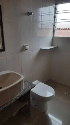 Imagem Sobrado com 3 dormitórios à venda, 204 m² por R$ 395.000,00 - Maracanã - Praia Grande/SP