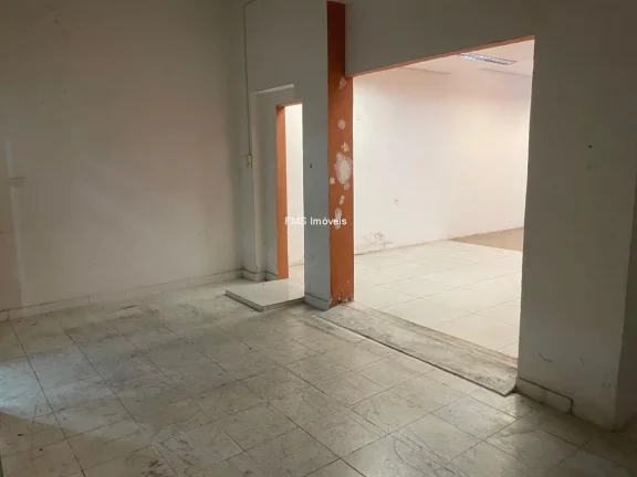 Imagem Locação de Loja Comercial em Moema, São Paulo-SP: 1 Sala, 1 Banheiro, 3 Vagas Garagem, 90m² de Área.